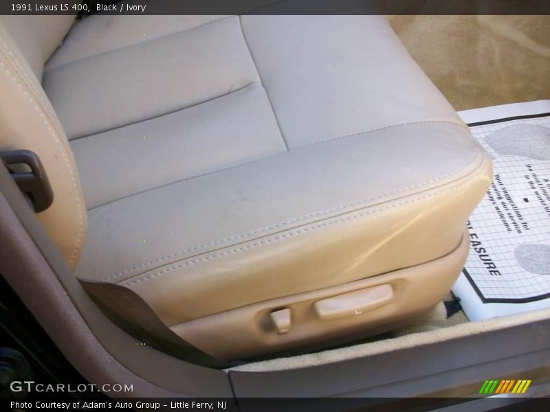 Black / Ivory 1991 Lexus LS 400