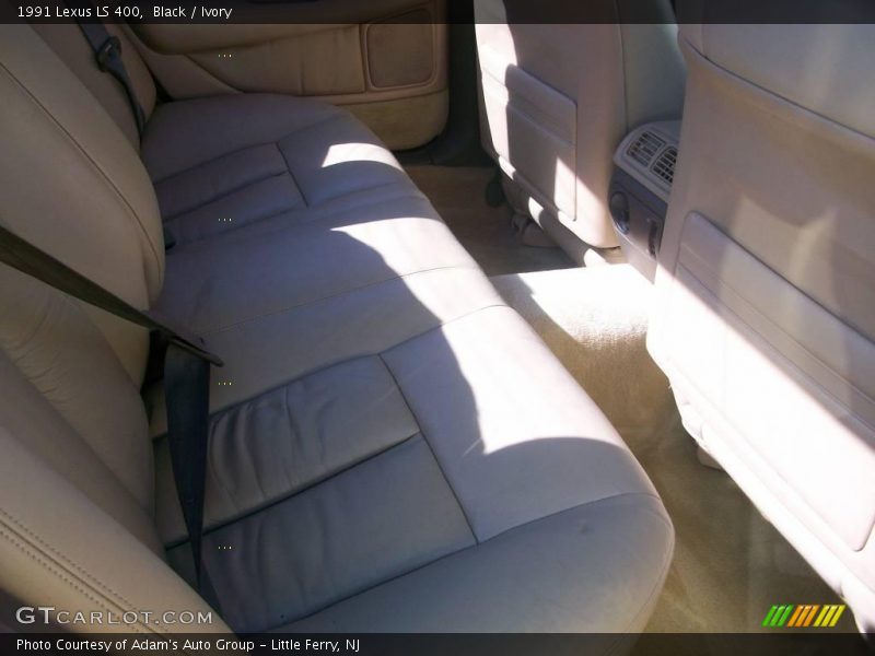 Black / Ivory 1991 Lexus LS 400
