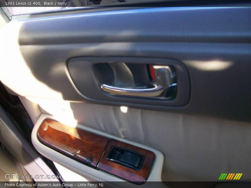 Black / Ivory 1991 Lexus LS 400