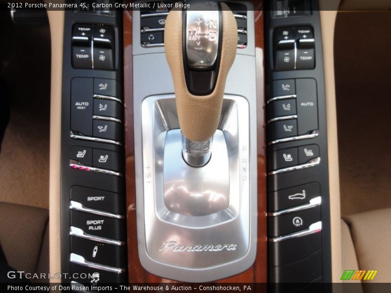 Controls of 2012 Panamera 4S