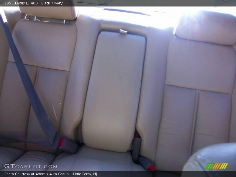 Black / Ivory 1991 Lexus LS 400