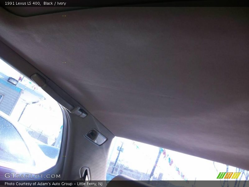 Black / Ivory 1991 Lexus LS 400