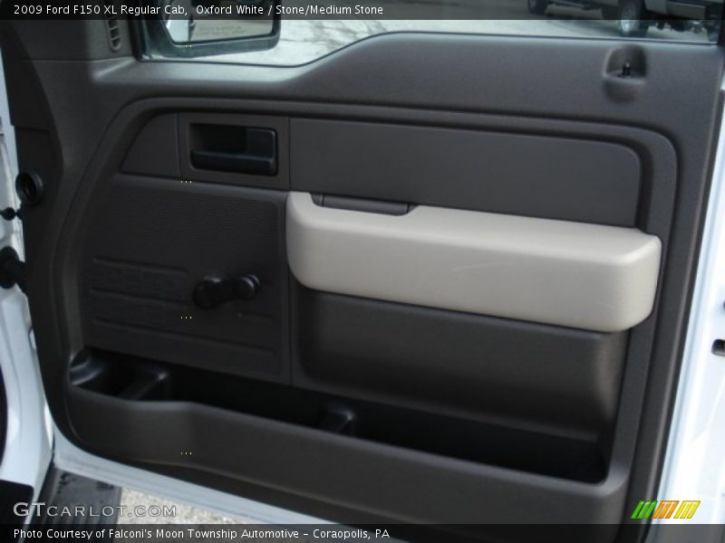 Oxford White / Stone/Medium Stone 2009 Ford F150 XL Regular Cab