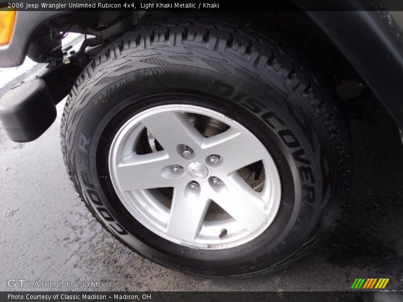 Light Khaki Metallic / Khaki 2006 Jeep Wrangler Unlimited Rubicon 4x4