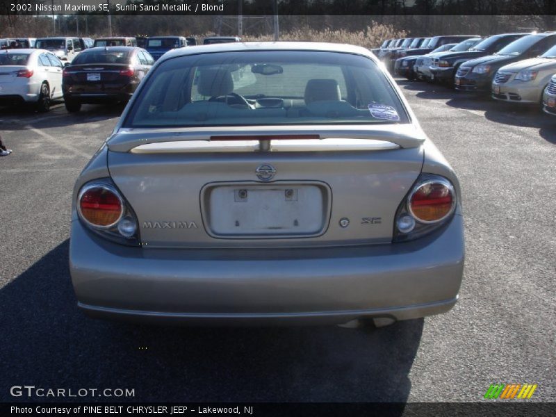 Sunlit Sand Metallic / Blond 2002 Nissan Maxima SE