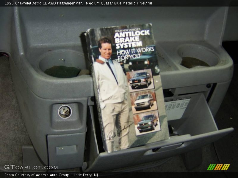 Medium Quasar Blue Metallic / Neutral 1995 Chevrolet Astro CL AWD Passenger Van