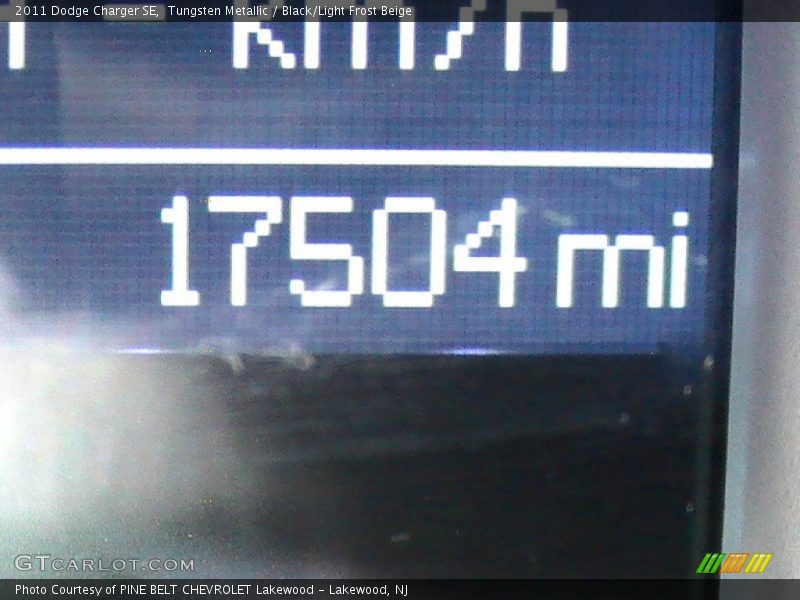 Tungsten Metallic / Black/Light Frost Beige 2011 Dodge Charger SE