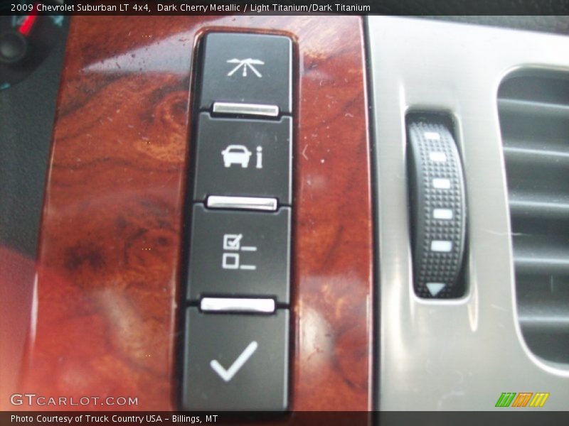 Dark Cherry Metallic / Light Titanium/Dark Titanium 2009 Chevrolet Suburban LT 4x4