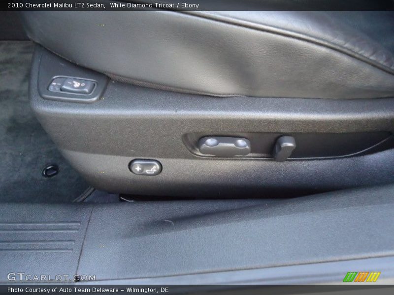 White Diamond Tricoat / Ebony 2010 Chevrolet Malibu LTZ Sedan