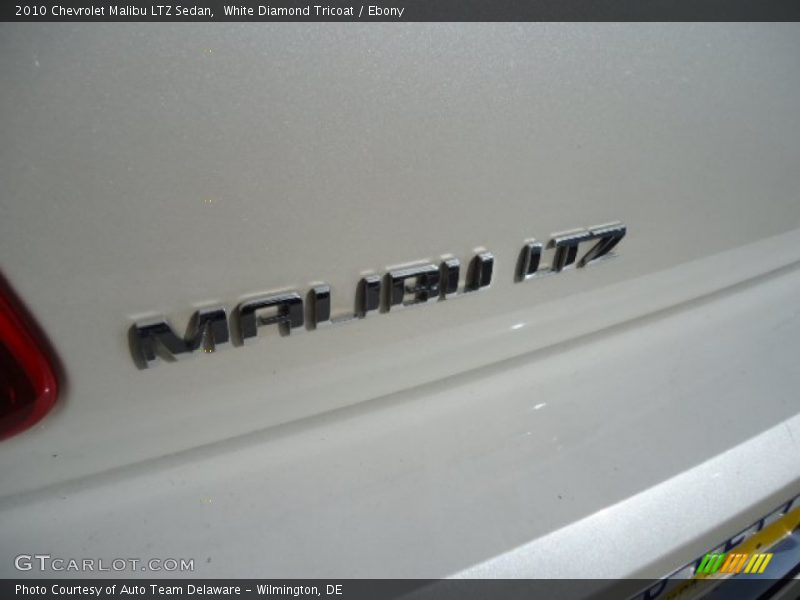 White Diamond Tricoat / Ebony 2010 Chevrolet Malibu LTZ Sedan
