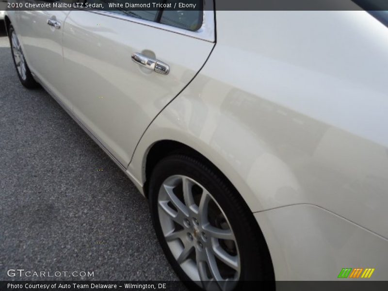 White Diamond Tricoat / Ebony 2010 Chevrolet Malibu LTZ Sedan