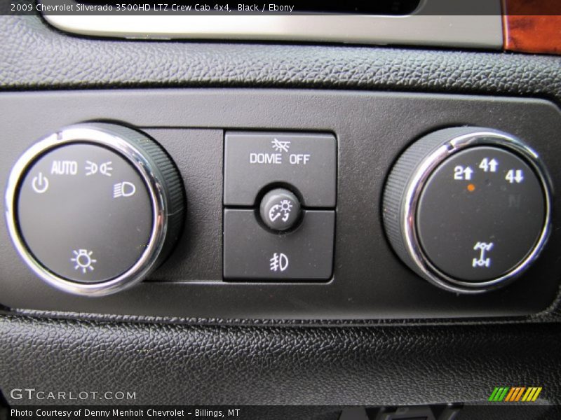 Controls of 2009 Silverado 3500HD LTZ Crew Cab 4x4