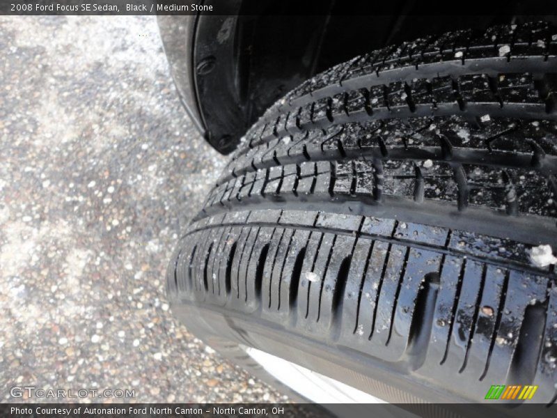 Black / Medium Stone 2008 Ford Focus SE Sedan
