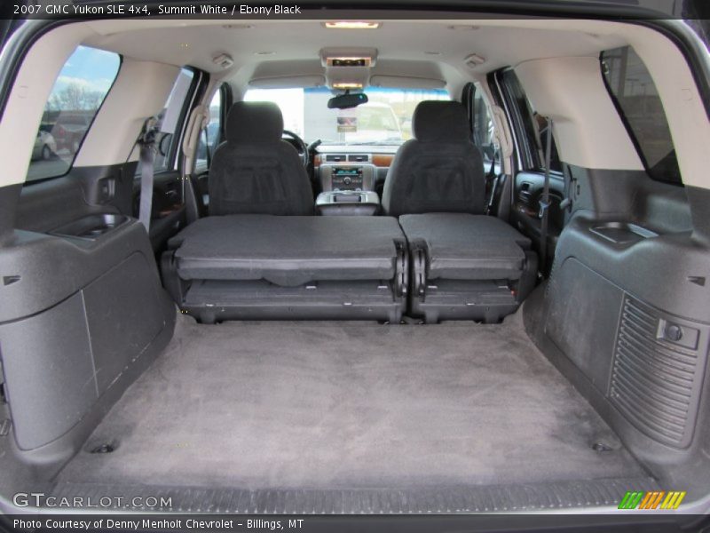  2007 Yukon SLE 4x4 Trunk