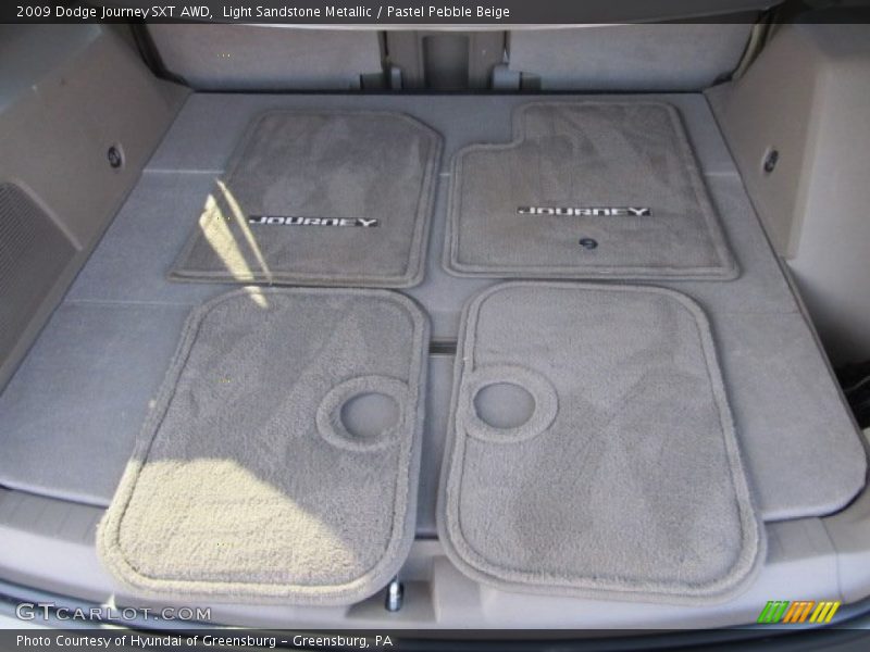 Light Sandstone Metallic / Pastel Pebble Beige 2009 Dodge Journey SXT AWD