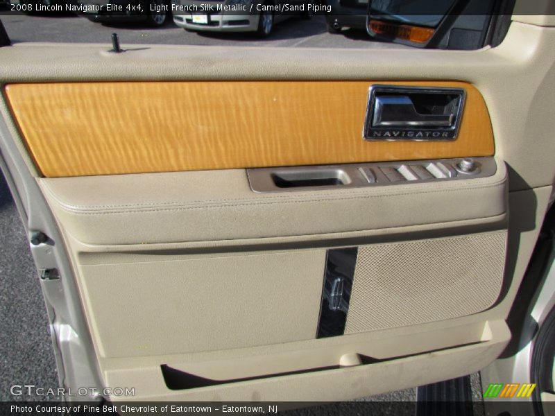 Light French Silk Metallic / Camel/Sand Piping 2008 Lincoln Navigator Elite 4x4