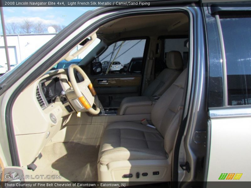 Light French Silk Metallic / Camel/Sand Piping 2008 Lincoln Navigator Elite 4x4