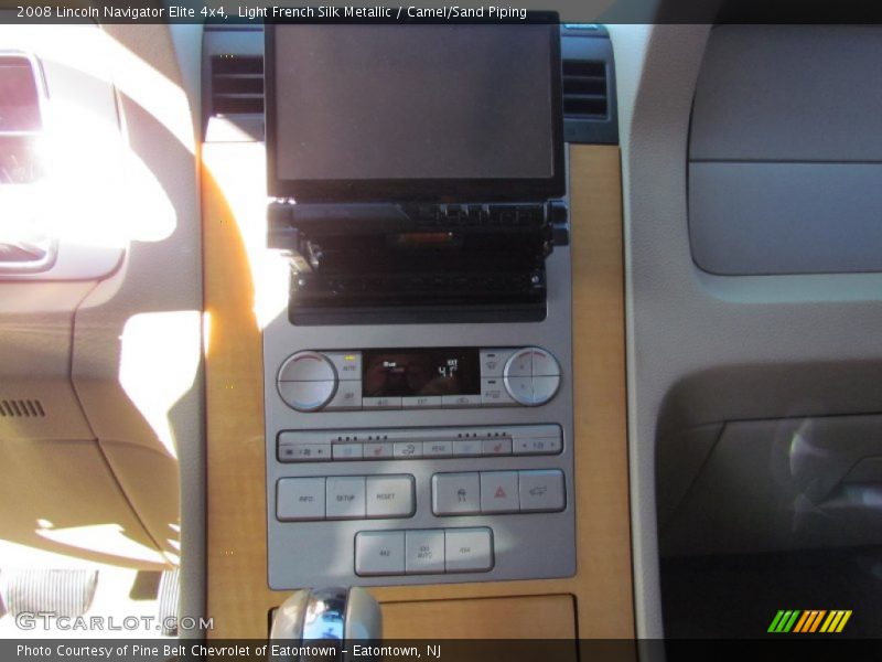 Light French Silk Metallic / Camel/Sand Piping 2008 Lincoln Navigator Elite 4x4