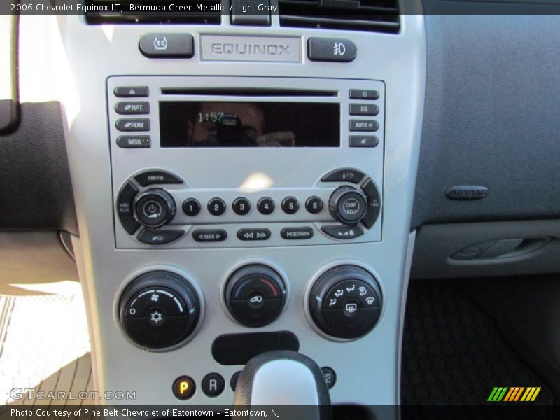 Bermuda Green Metallic / Light Gray 2006 Chevrolet Equinox LT
