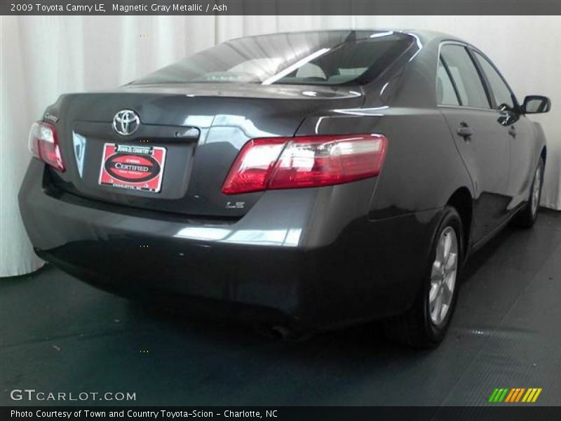 Magnetic Gray Metallic / Ash 2009 Toyota Camry LE