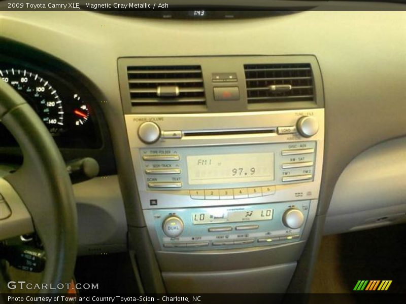 Magnetic Gray Metallic / Ash 2009 Toyota Camry XLE