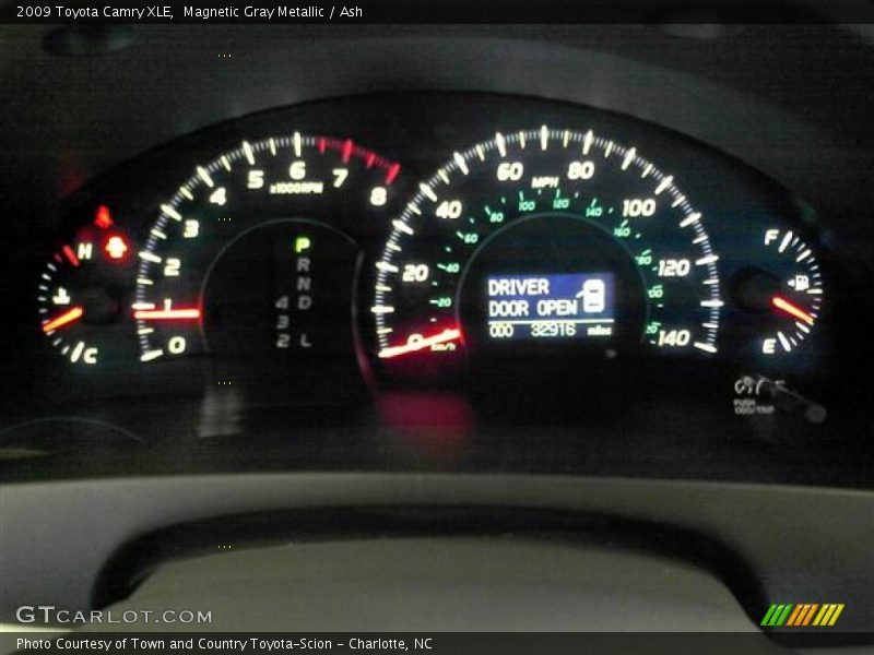 Magnetic Gray Metallic / Ash 2009 Toyota Camry XLE
