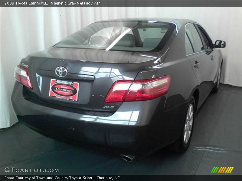 Magnetic Gray Metallic / Ash 2009 Toyota Camry XLE