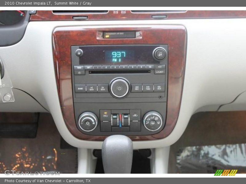 Summit White / Gray 2010 Chevrolet Impala LT