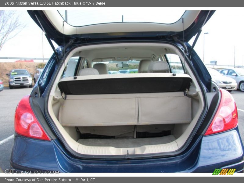 Blue Onyx / Beige 2009 Nissan Versa 1.8 SL Hatchback