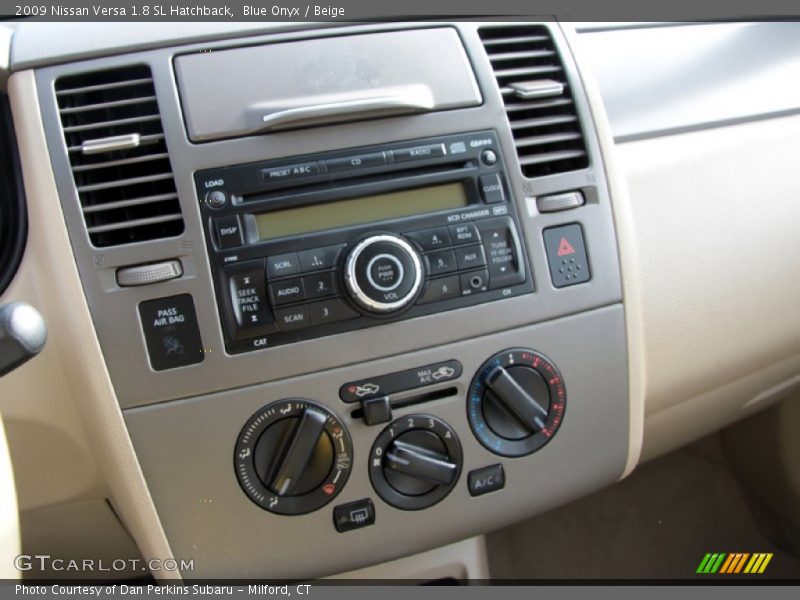 Blue Onyx / Beige 2009 Nissan Versa 1.8 SL Hatchback