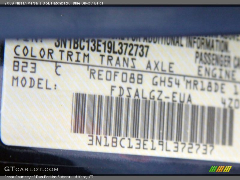 Blue Onyx / Beige 2009 Nissan Versa 1.8 SL Hatchback