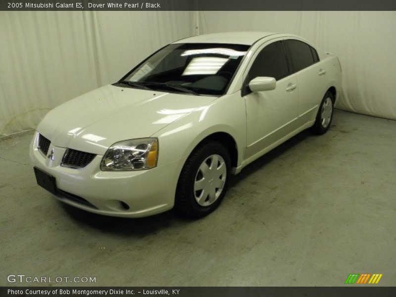 Dover White Pearl / Black 2005 Mitsubishi Galant ES