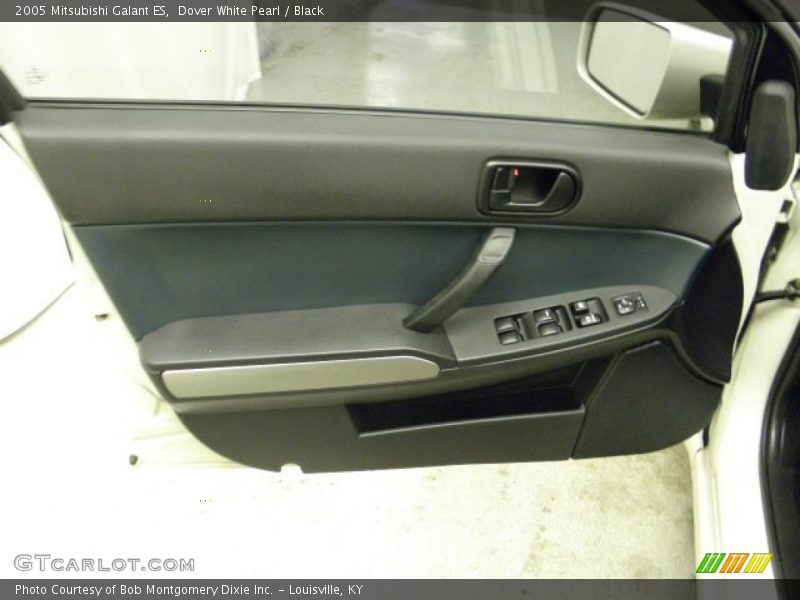 Dover White Pearl / Black 2005 Mitsubishi Galant ES