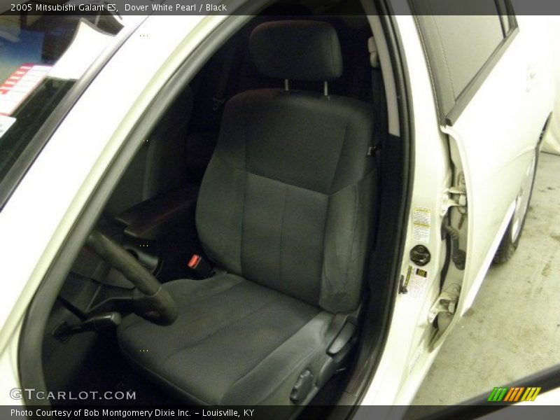 Dover White Pearl / Black 2005 Mitsubishi Galant ES