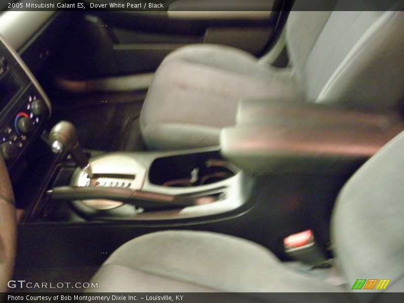 Dover White Pearl / Black 2005 Mitsubishi Galant ES