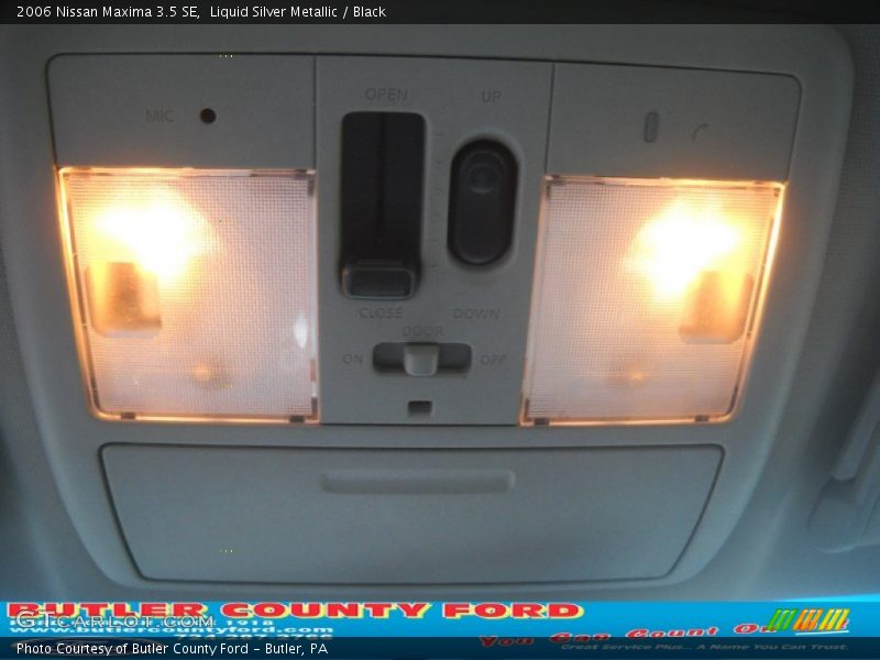 Liquid Silver Metallic / Black 2006 Nissan Maxima 3.5 SE