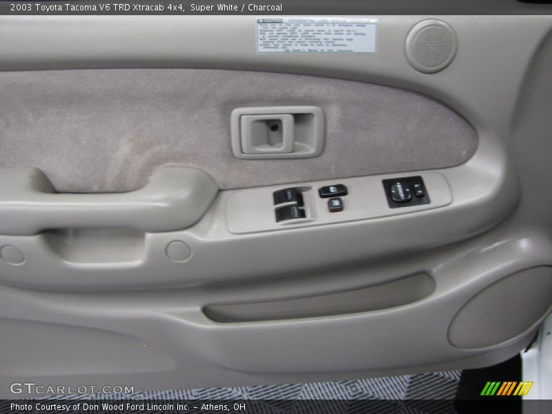 Super White / Charcoal 2003 Toyota Tacoma V6 TRD Xtracab 4x4