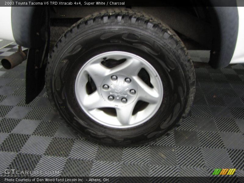 Super White / Charcoal 2003 Toyota Tacoma V6 TRD Xtracab 4x4