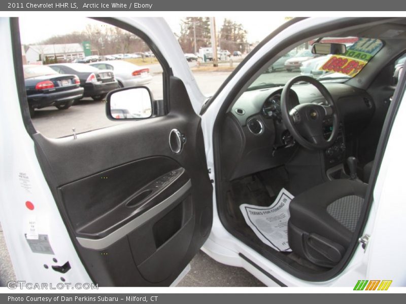 Arctic Ice White / Ebony 2011 Chevrolet HHR LS