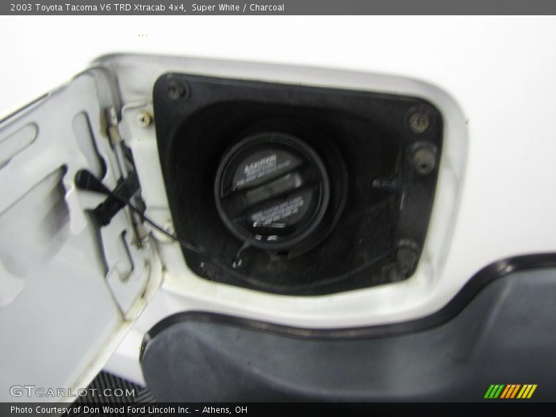 Super White / Charcoal 2003 Toyota Tacoma V6 TRD Xtracab 4x4