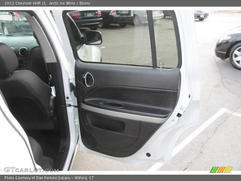 Arctic Ice White / Ebony 2011 Chevrolet HHR LS