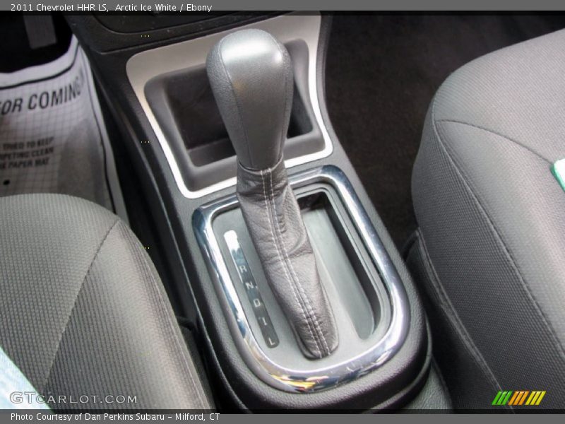 Arctic Ice White / Ebony 2011 Chevrolet HHR LS