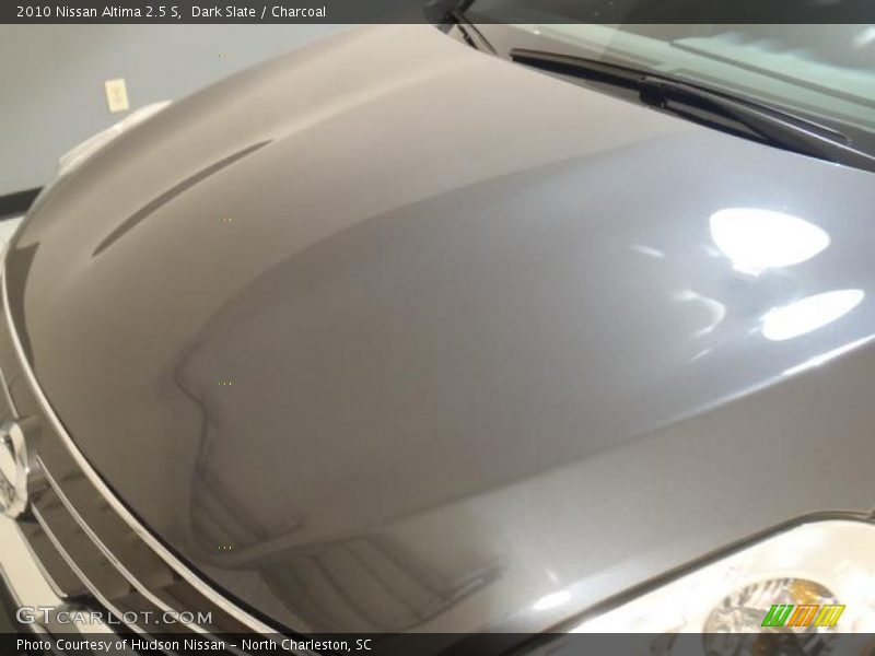 Dark Slate / Charcoal 2010 Nissan Altima 2.5 S