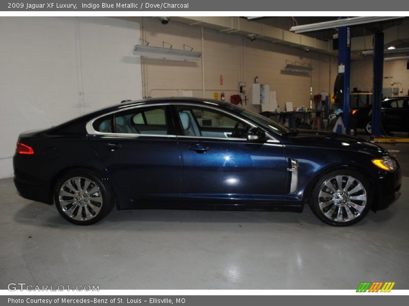 Indigo Blue Metallic / Dove/Charcoal 2009 Jaguar XF Luxury