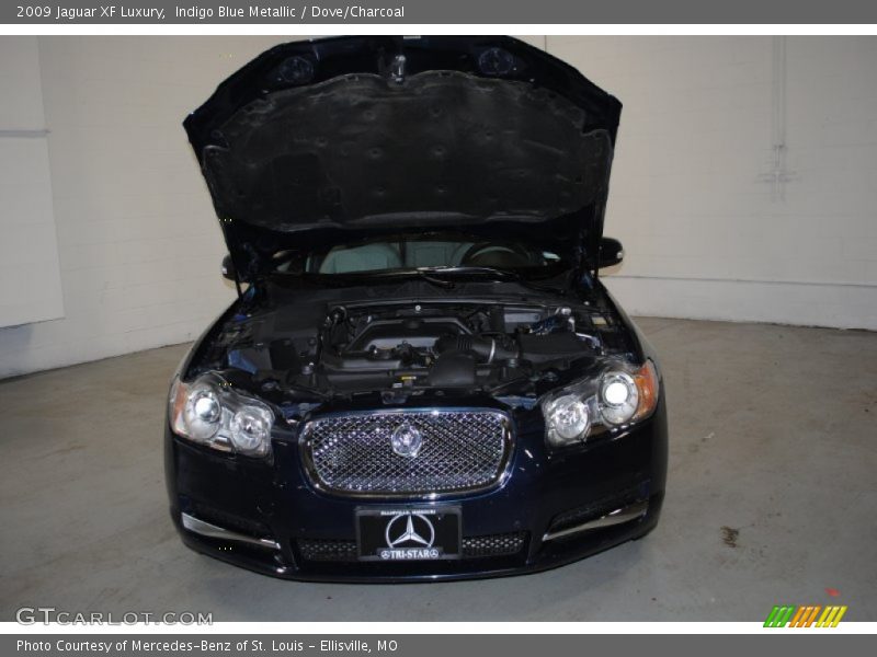 Indigo Blue Metallic / Dove/Charcoal 2009 Jaguar XF Luxury