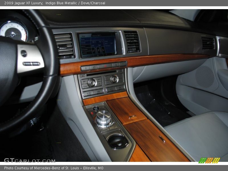 Indigo Blue Metallic / Dove/Charcoal 2009 Jaguar XF Luxury