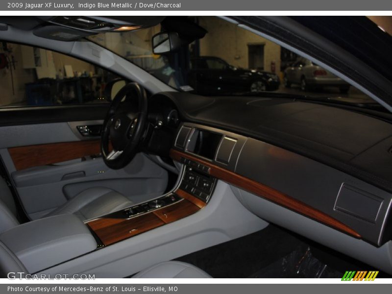 Indigo Blue Metallic / Dove/Charcoal 2009 Jaguar XF Luxury