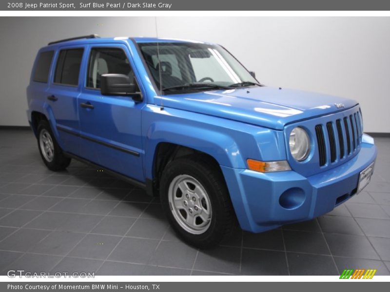 Front 3/4 View of 2008 Patriot Sport