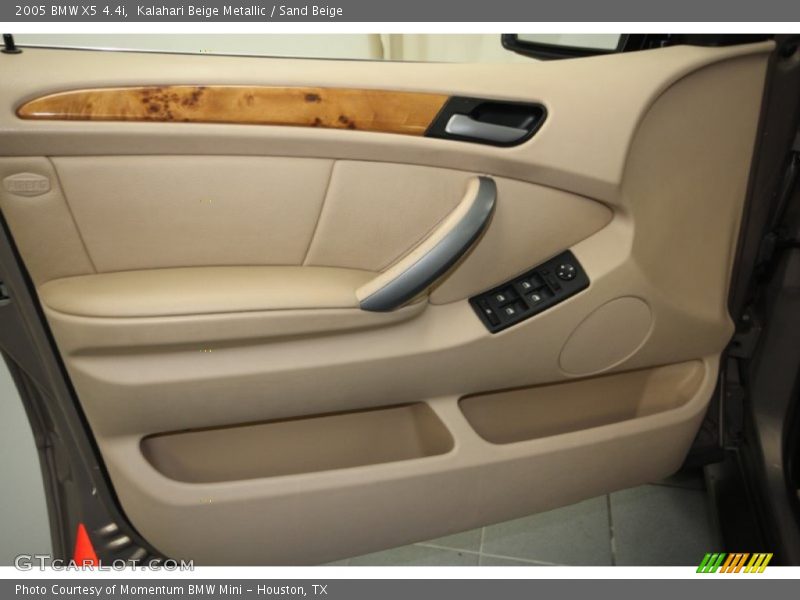 Kalahari Beige Metallic / Sand Beige 2005 BMW X5 4.4i
