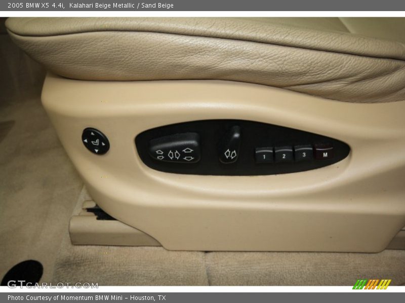 Kalahari Beige Metallic / Sand Beige 2005 BMW X5 4.4i